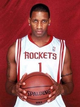 斯图加特的恩达夫在伤愈后重拾状态：逆境中的前锋之路