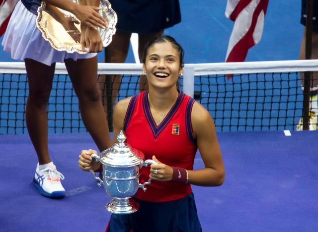 一脚劲射首 一脚劲射首