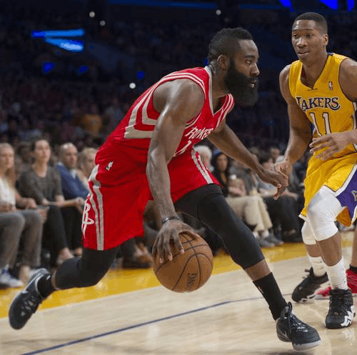 围中尤为重 围中尤为重